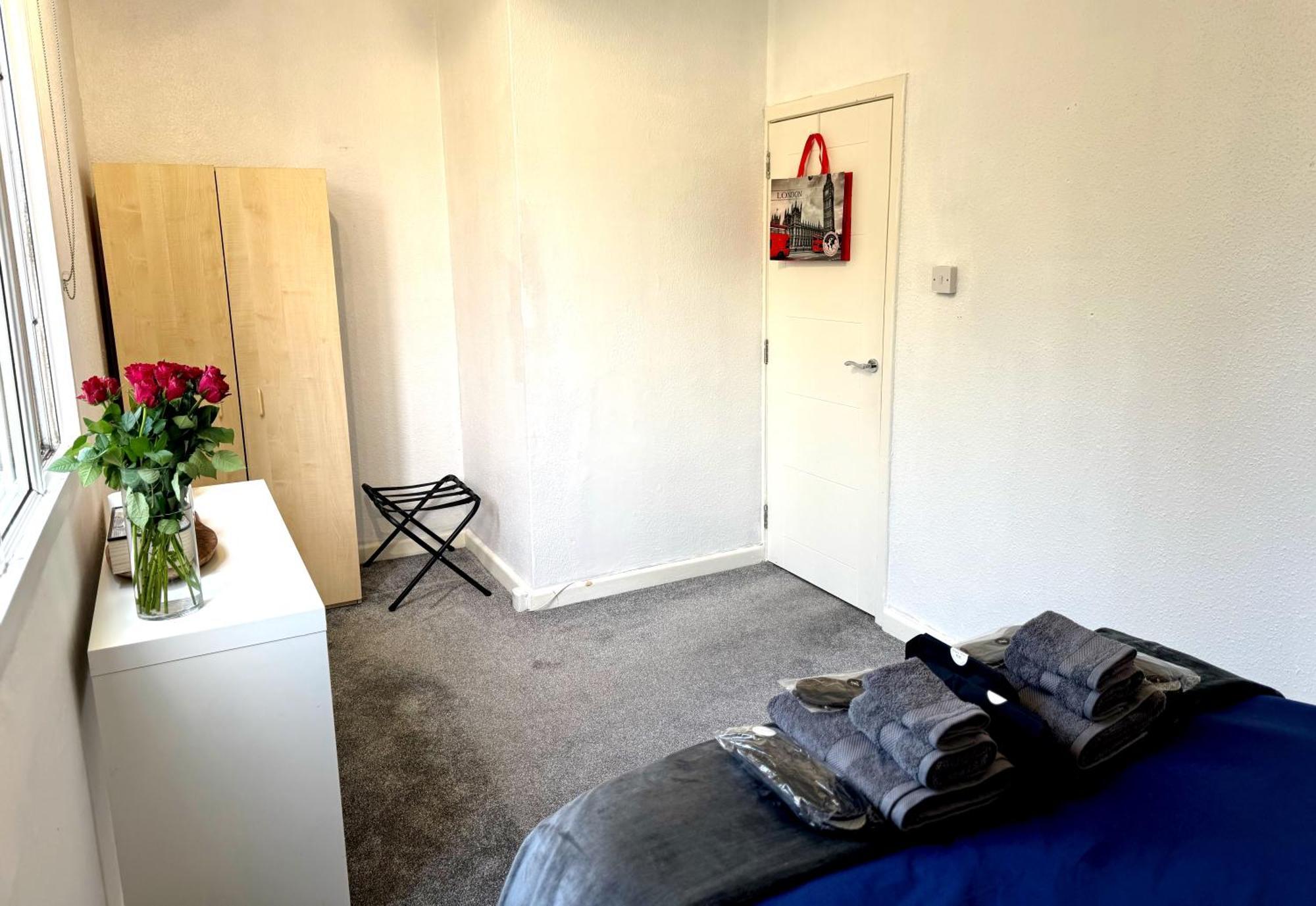 Quarto em Acomodações Particulares Brixton Hill Retreat Modern And Cosy Londres